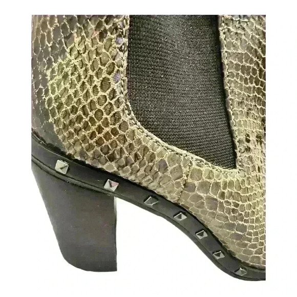 CHARLES BY CHARLES DAVID Duke Snakeskin Pattern Stud Detail Boots, Size 6.5 - Picture 7 of 7